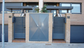 PUERTAS PEATONALES